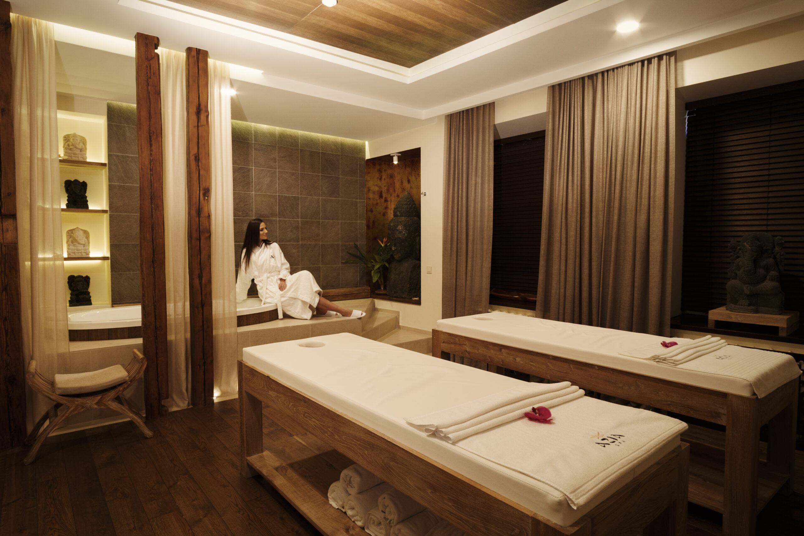 Dark Chocolate and Milk Bath